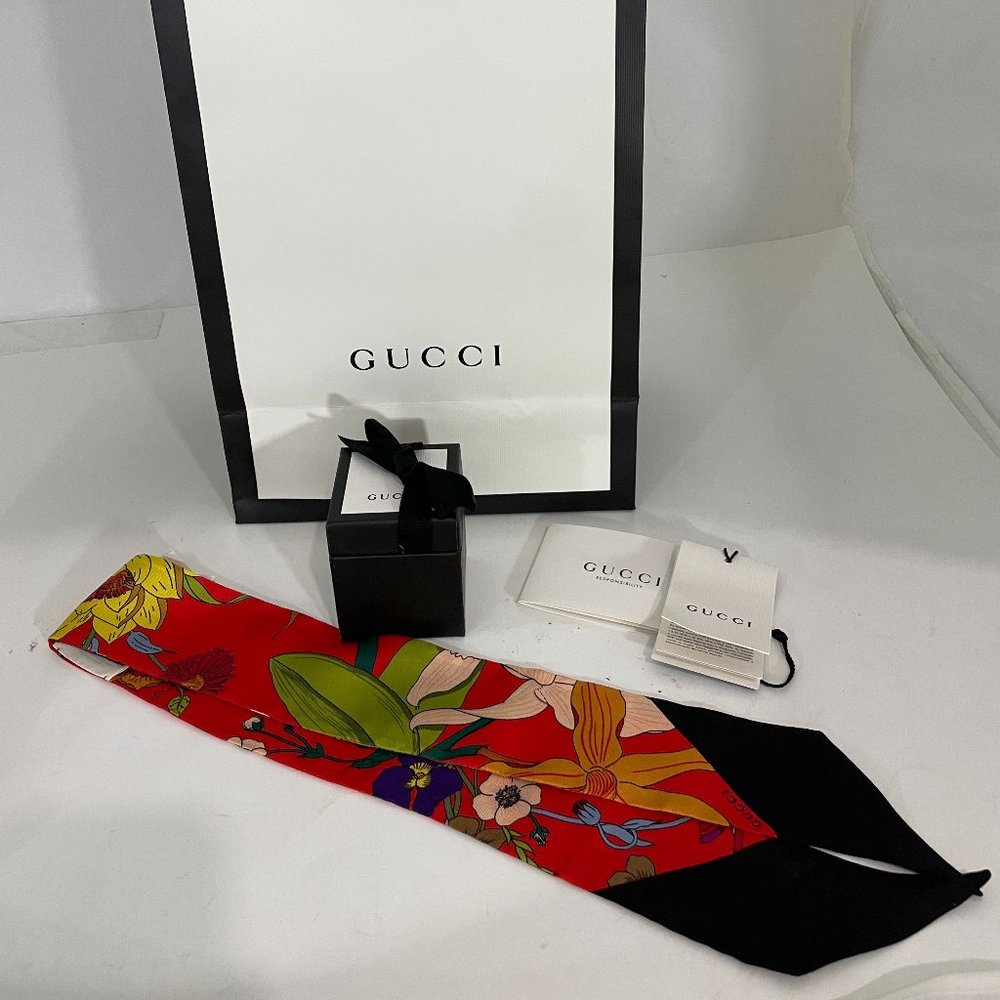 ❌SOLD❌GUCCI 1421 NWOT GG MULTICOLOR FLORA BANDEAU